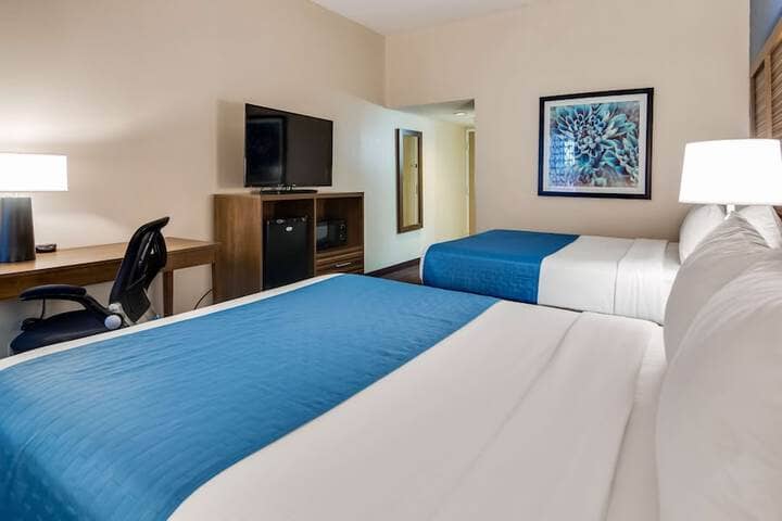 Room 8 of 24