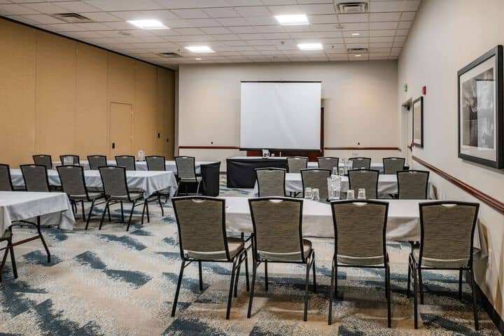 Meeting facility