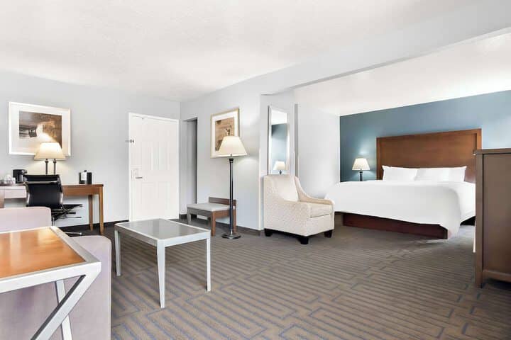 Room 18 of 43