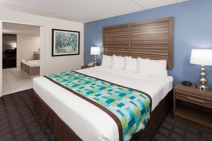 Room 14 of 24